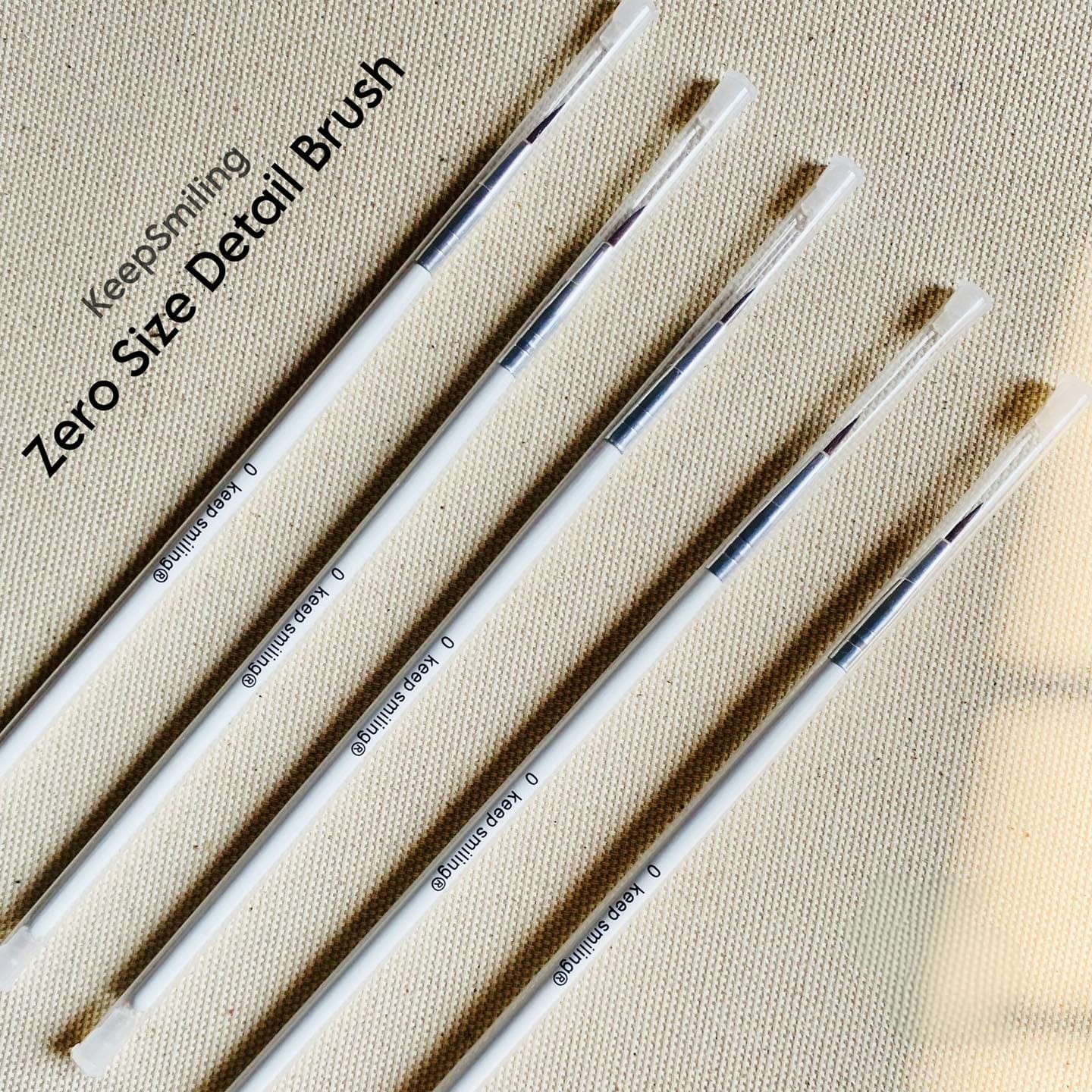 Keep Smiling Zero Size Detail Brush (Single)